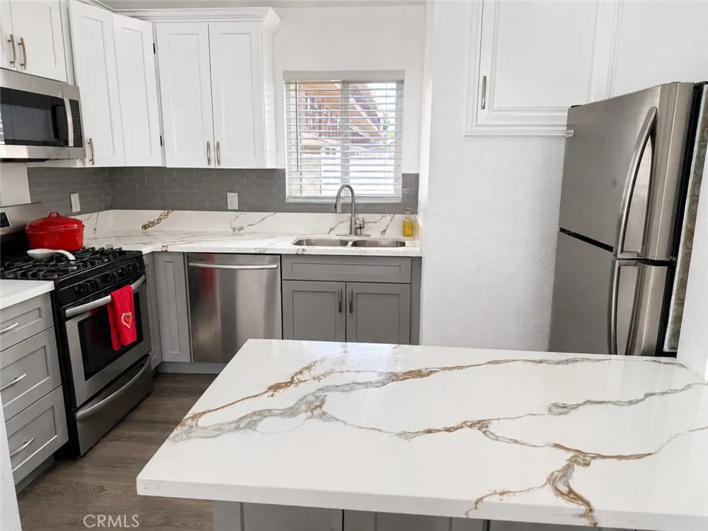 313 E Hyde Park #5 Inglewood, CA 90302