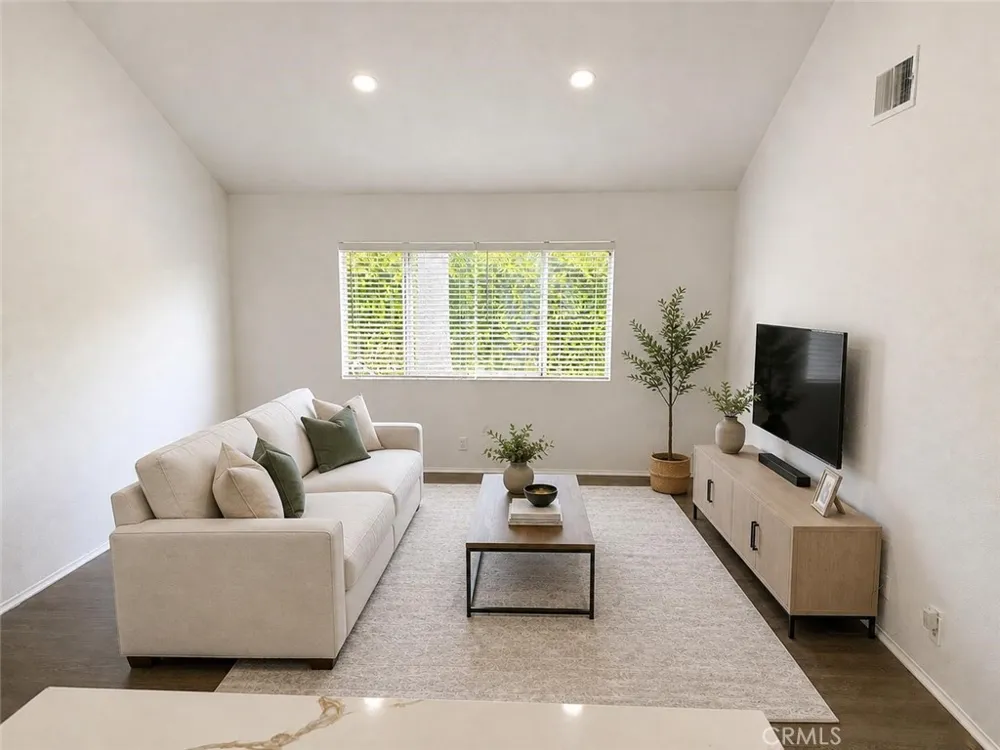 313 E Hyde Park #5 Inglewood, CA 90302