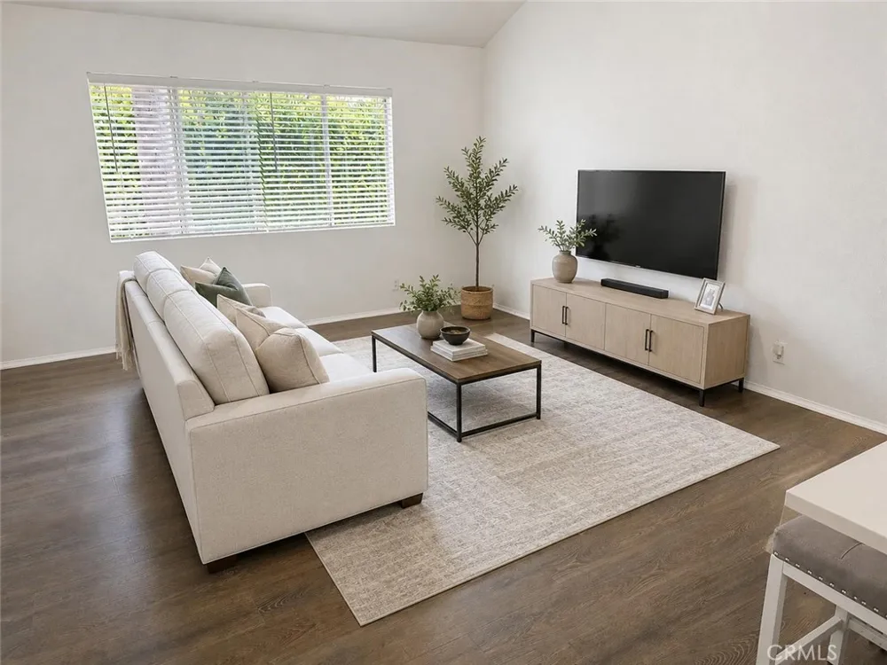 313 E Hyde Park #5 Inglewood, CA 90302