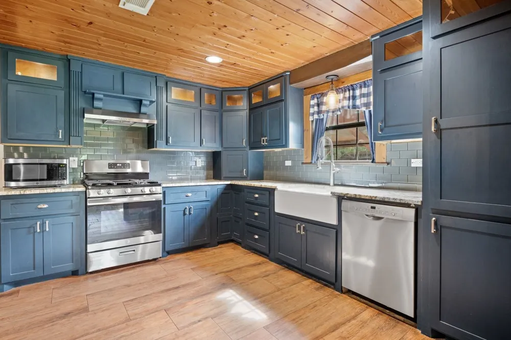 579 FM 2882 Mt Pleasant, TX 75455