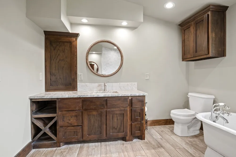 579 FM 2882 Mt Pleasant, TX 75455