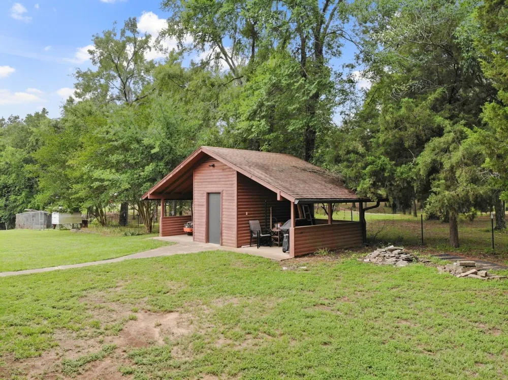 579 FM 2882 Mt Pleasant, TX 75455