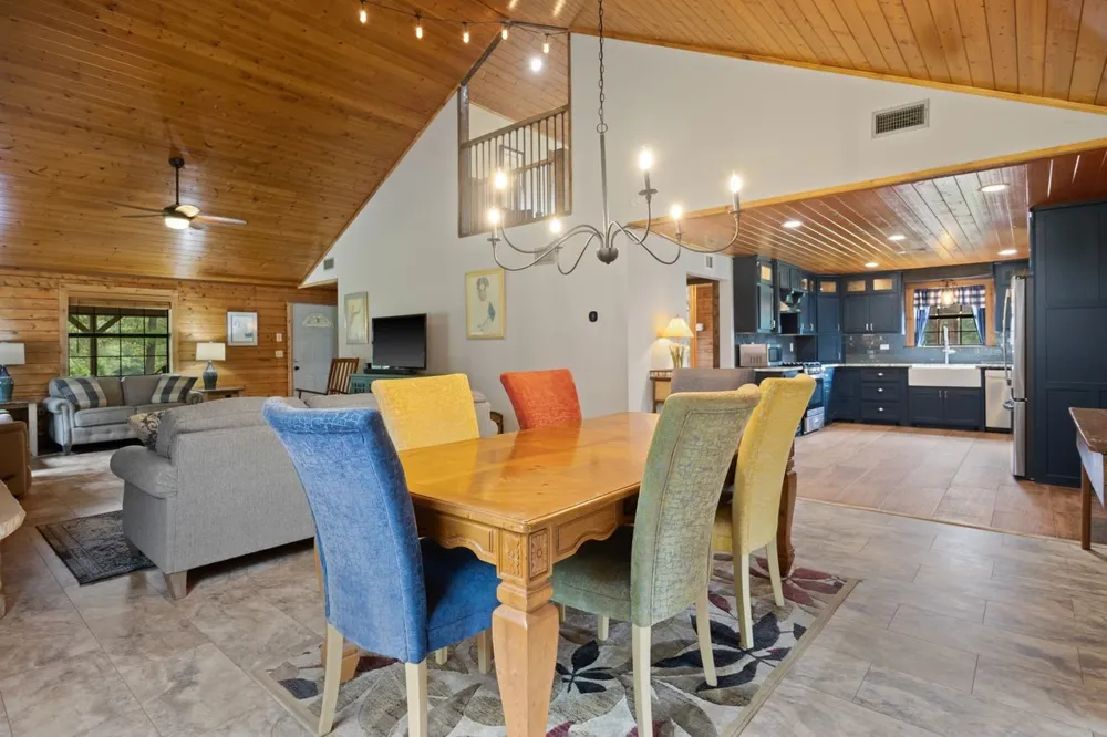 579 FM 2882 Mt Pleasant, TX 75455