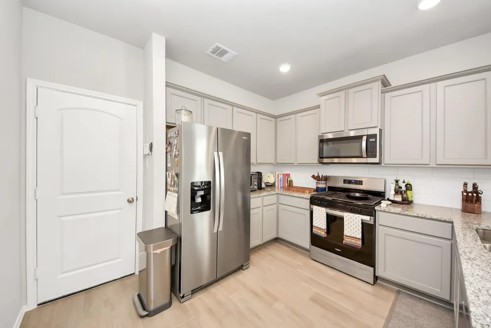 8002 Scanlan Oak Missouri City, TX 77459
