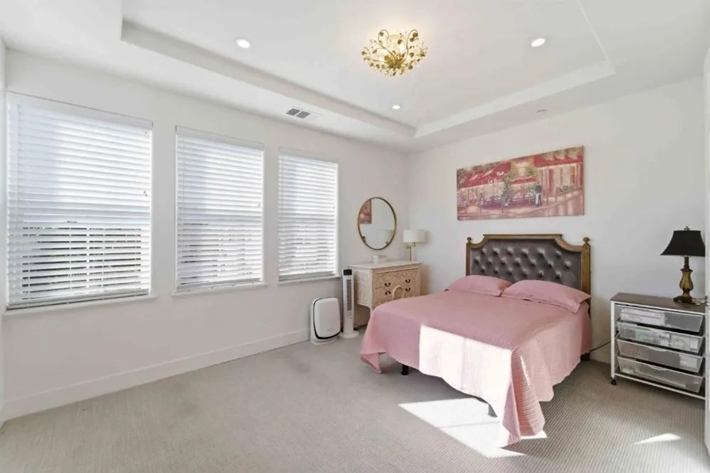 585 Los Castanos Drive Morgan Hill, CA 95037