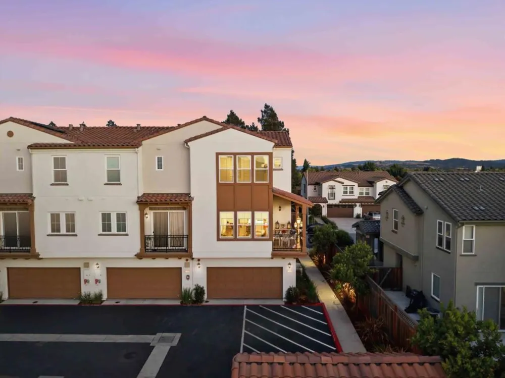 585 Los Castanos Drive Morgan Hill, CA 95037