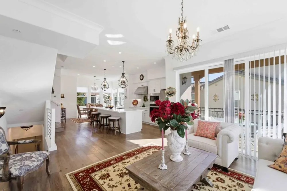 585 Los Castanos Drive Morgan Hill, CA 95037