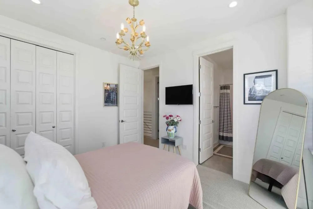 585 Los Castanos Drive Morgan Hill, CA 95037