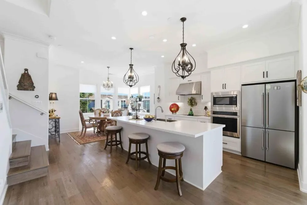 585 Los Castanos Drive Morgan Hill, CA 95037