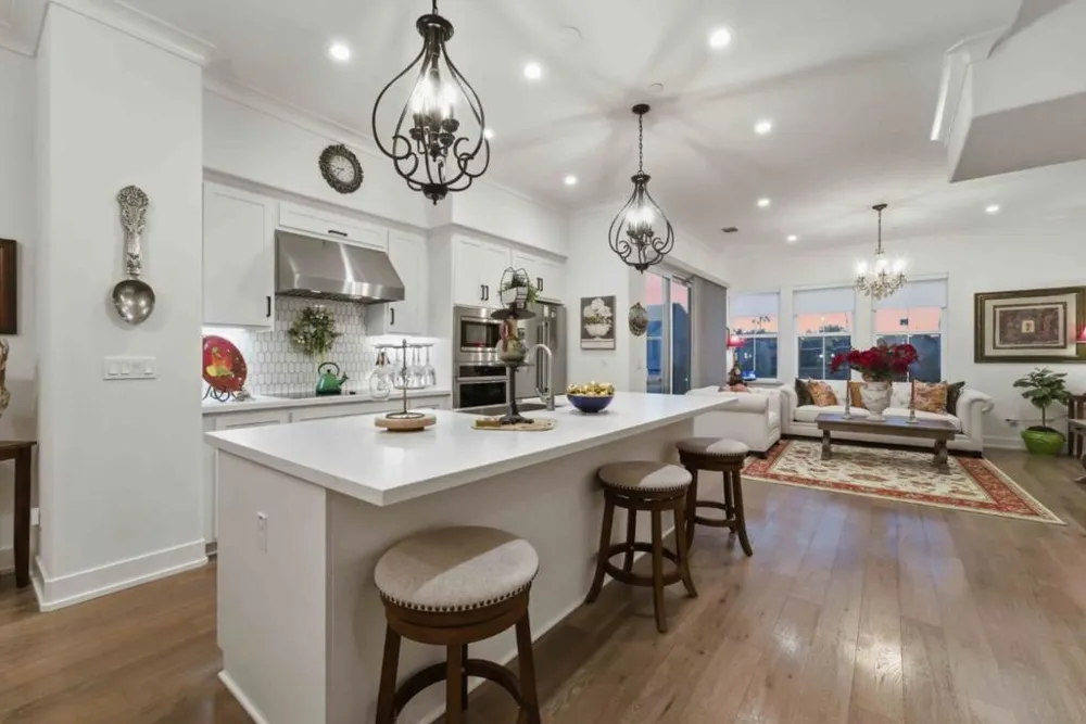 585 Los Castanos Drive Morgan Hill, CA 95037