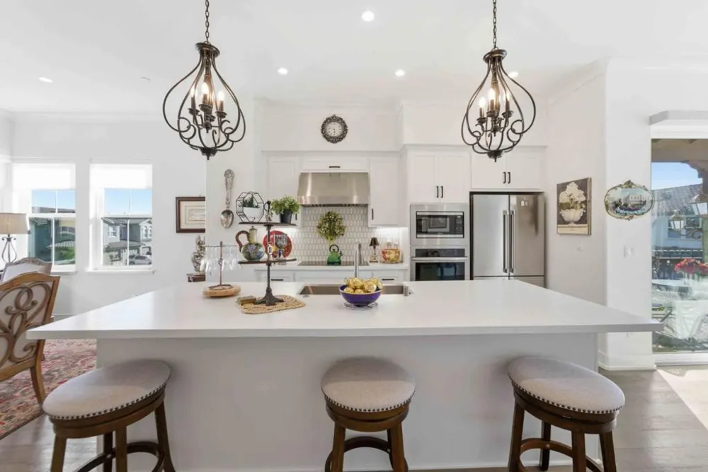 585 Los Castanos Drive Morgan Hill, CA 95037