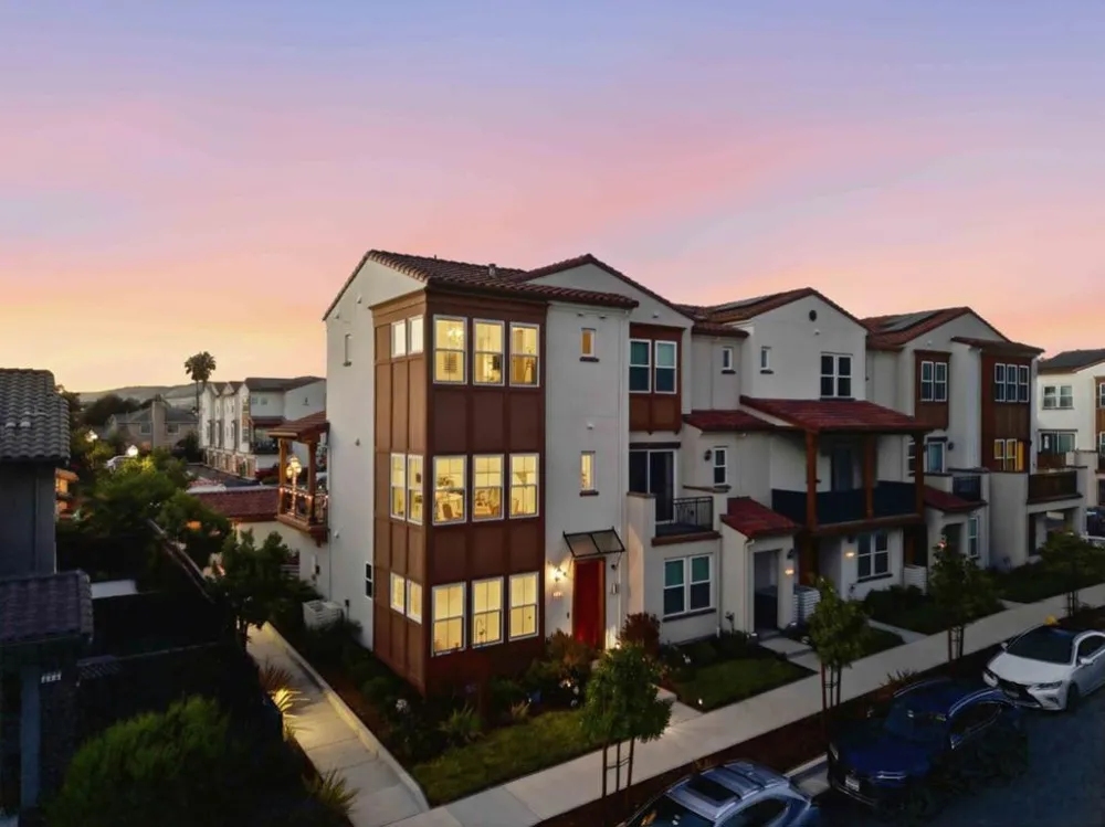 585 Los Castanos Drive Morgan Hill, CA 95037