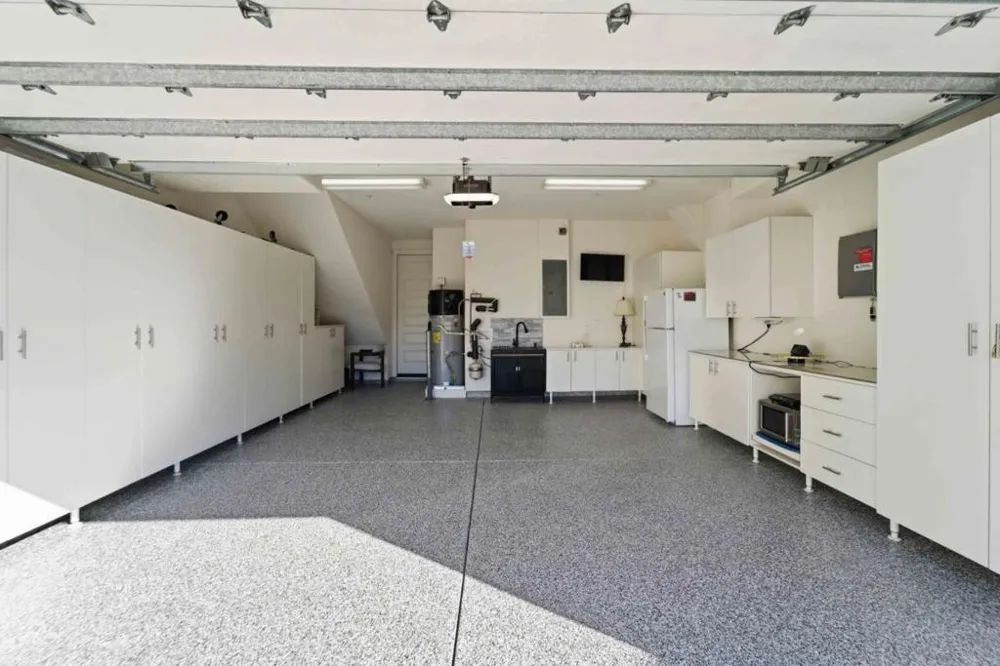 585 Los Castanos Drive Morgan Hill, CA 95037