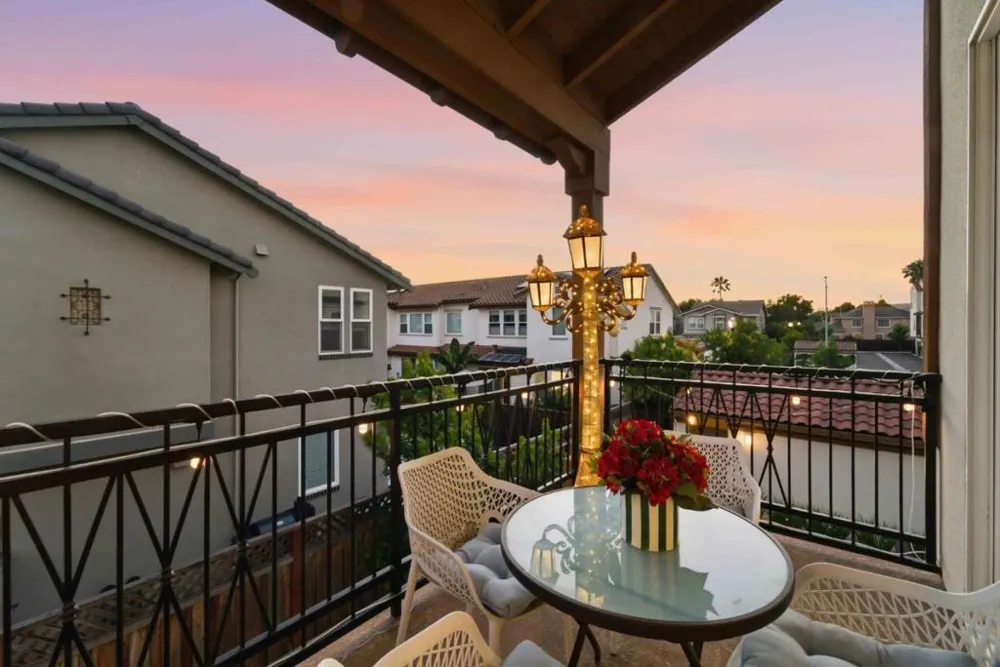 585 Los Castanos Drive Morgan Hill, CA 95037