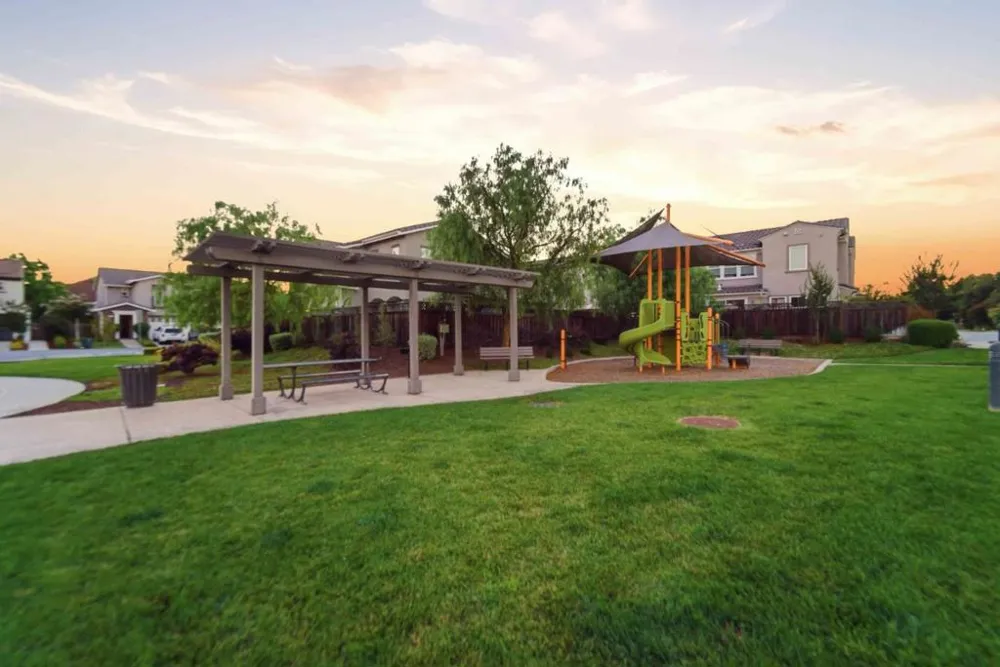 585 Los Castanos Drive Morgan Hill, CA 95037
