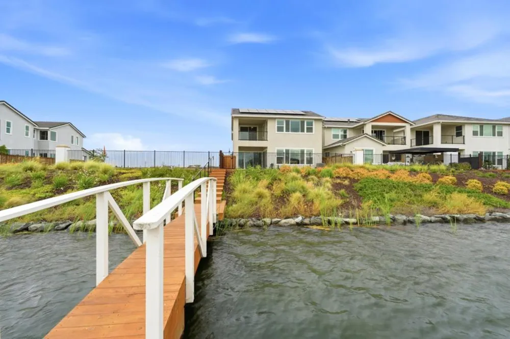 17439 Harbor View Avenue Lathrop, CA 95330