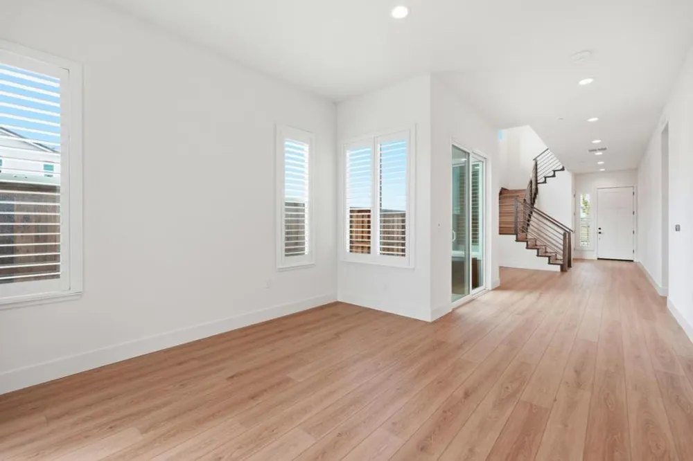17439 Harbor View Avenue Lathrop, CA 95330