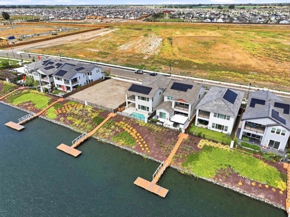 17439 Harbor View Avenue Lathrop, CA 95330