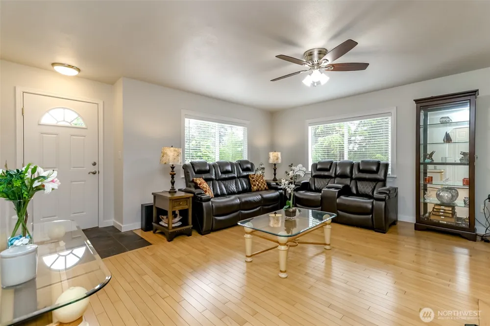 98 31st Avenue Milton, WA 98354