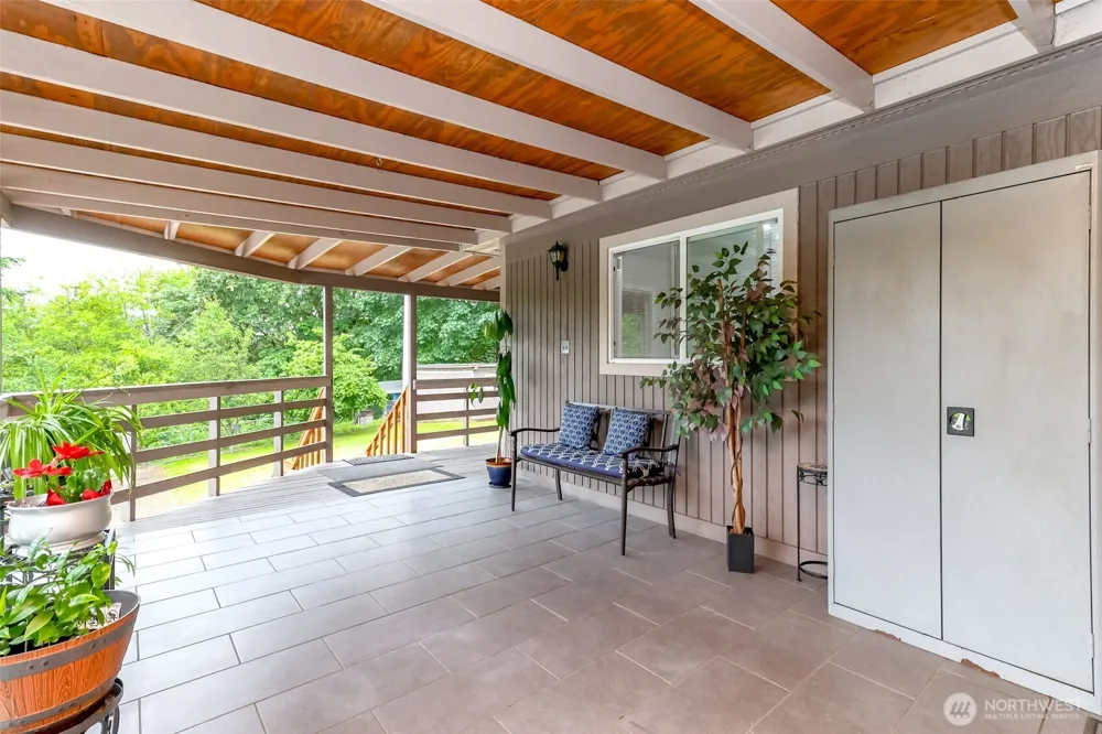 98 31st Avenue Milton, WA 98354