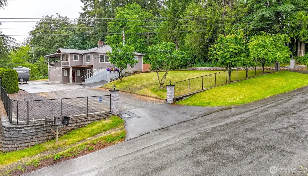 98 31st Avenue Milton, WA 98354