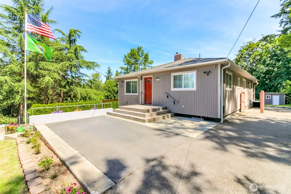 98 31st Avenue Milton, WA 98354