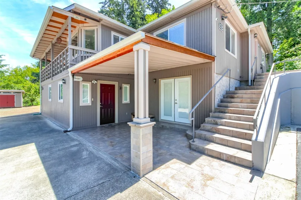 98 31st Avenue Milton, WA 98354