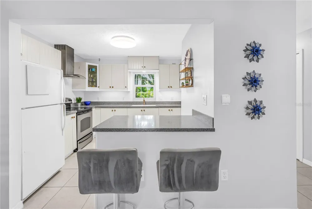 701 POINSETTIA ROAD #116 Belleair, FL 33756