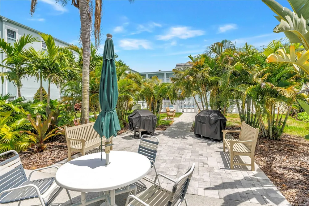 701 POINSETTIA ROAD #116 Belleair, FL 33756