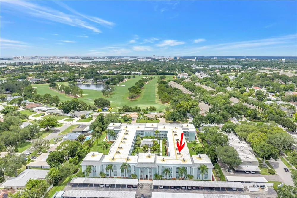 701 POINSETTIA ROAD #116 Belleair, FL 33756