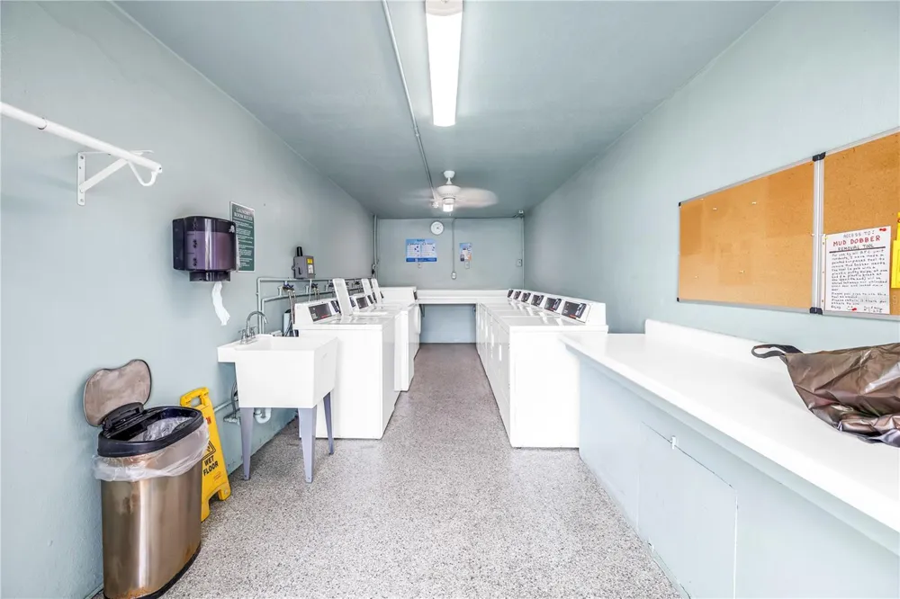 701 POINSETTIA ROAD #116 Belleair, FL 33756