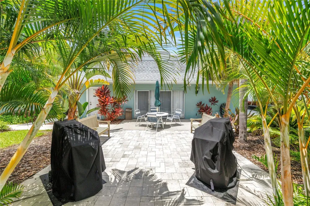 701 POINSETTIA ROAD #116 Belleair, FL 33756