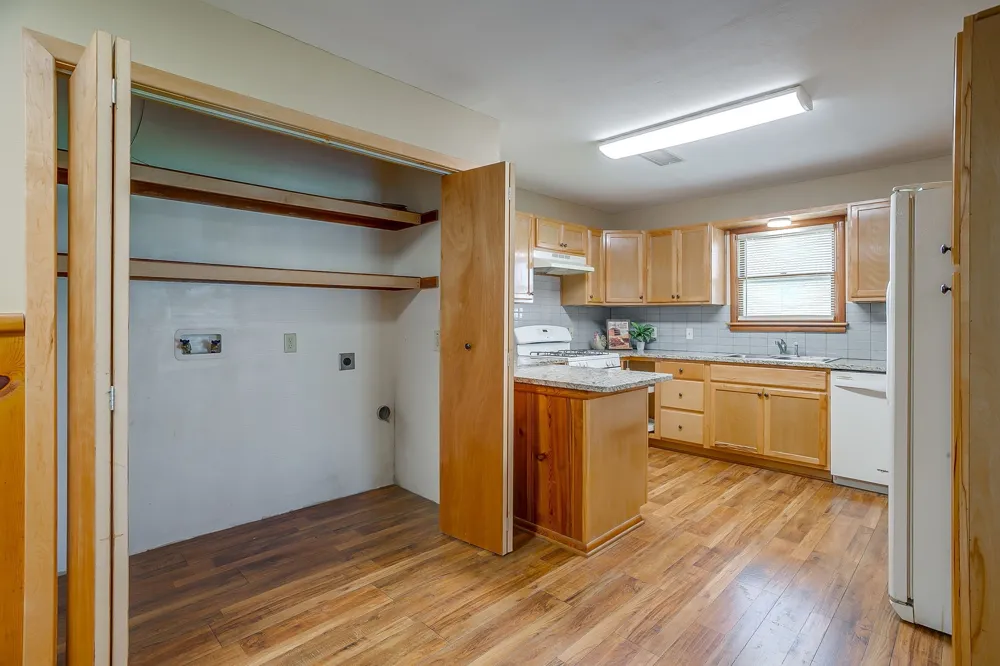 601 Perry Drive White Settlement, TX 76108