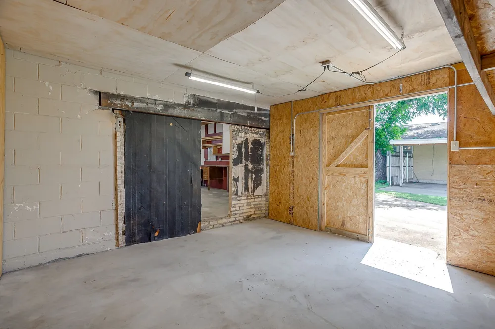 601 Perry Drive White Settlement, TX 76108