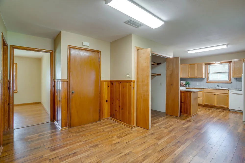 601 Perry Drive White Settlement, TX 76108
