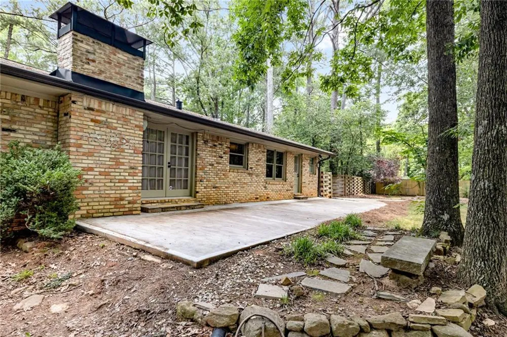 5580 Leather Stocking Lane Smoke Rise, GA 30087