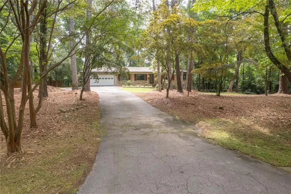 5580 Leather Stocking Lane Smoke Rise, GA 30087