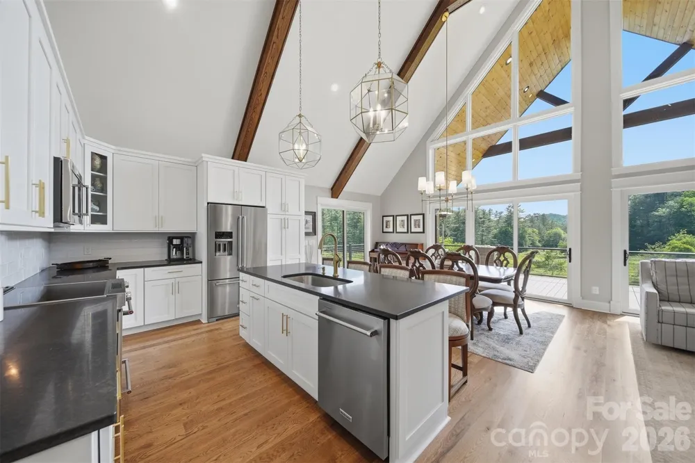 8788 Donald Barrier Street Newland, NC 28657