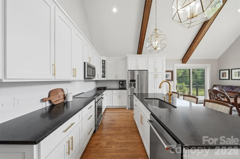8788 Donald Barrier Street Newland, NC 28657
