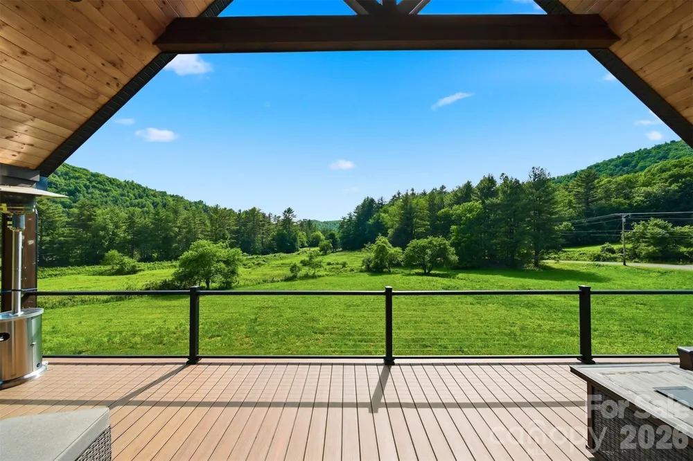 8788 Donald Barrier Street Newland, NC 28657