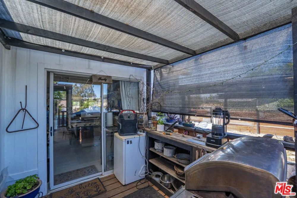 4916 Happy Valley Road Anderson, CA 96007