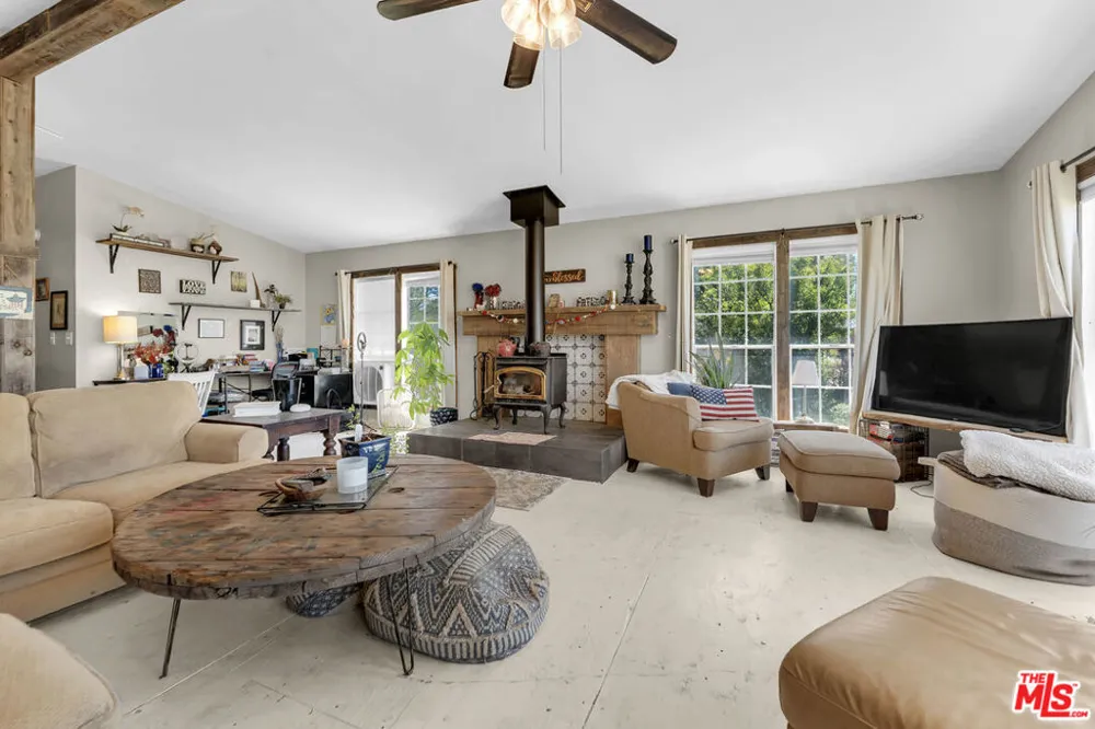 4916 Happy Valley Road Anderson, CA 96007