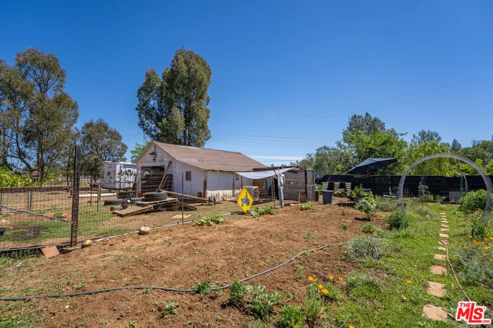 4916 Happy Valley Road Anderson, CA 96007
