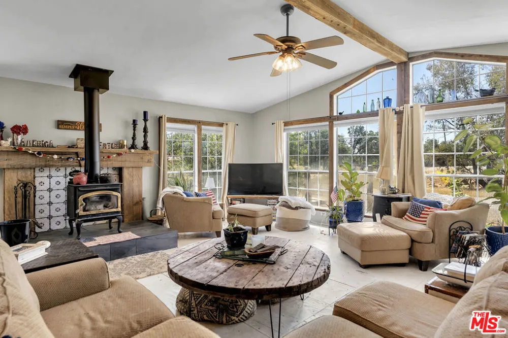 4916 Happy Valley Road Anderson, CA 96007
