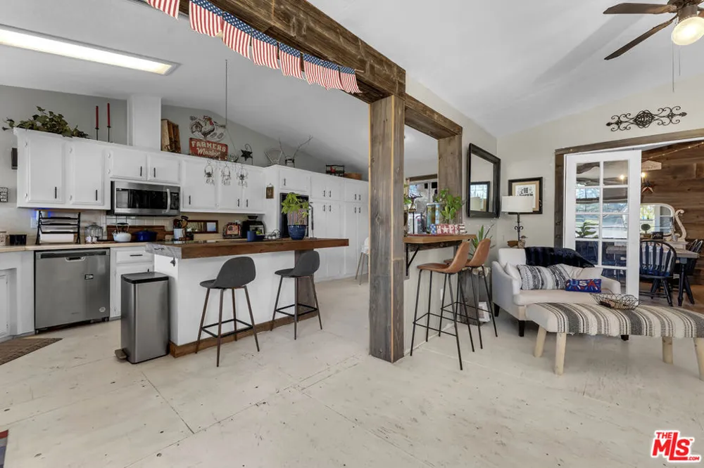 4916 Happy Valley Road Anderson, CA 96007