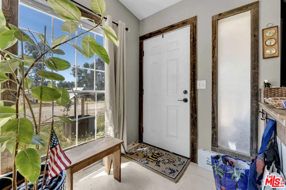 4916 Happy Valley Road Anderson, CA 96007