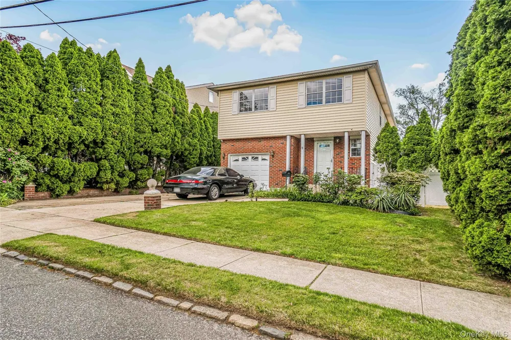 8 8th Street New Hyde Park, NY 11040
