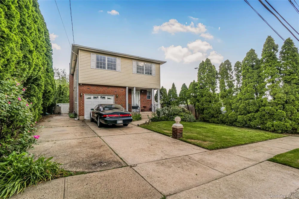8 8th Street New Hyde Park, NY 11040