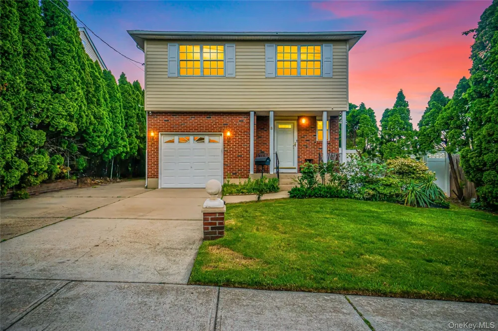 8 8th Street New Hyde Park, NY 11040
