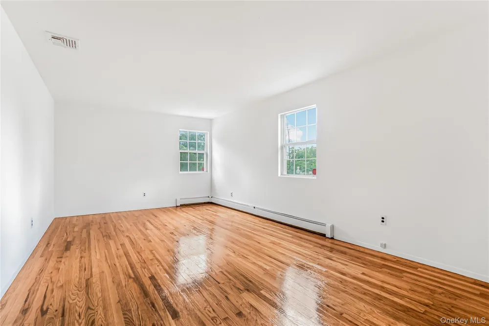 8 8th Street New Hyde Park, NY 11040